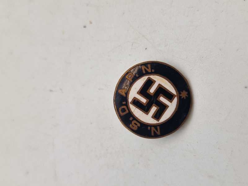 Ekstremt sjælden original NSDAP-N nål (parti Nordslesvig) 