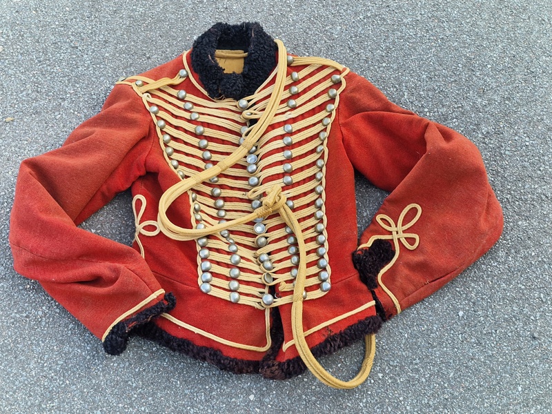 Original Dansk Gardehusar uniform med god alder 