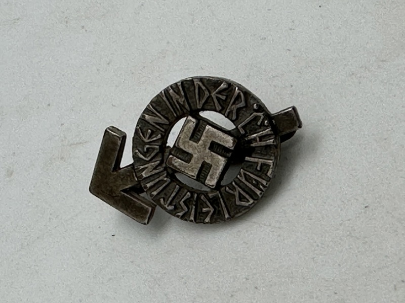 Originalt Hitler youth proficiency badge in silver miniature