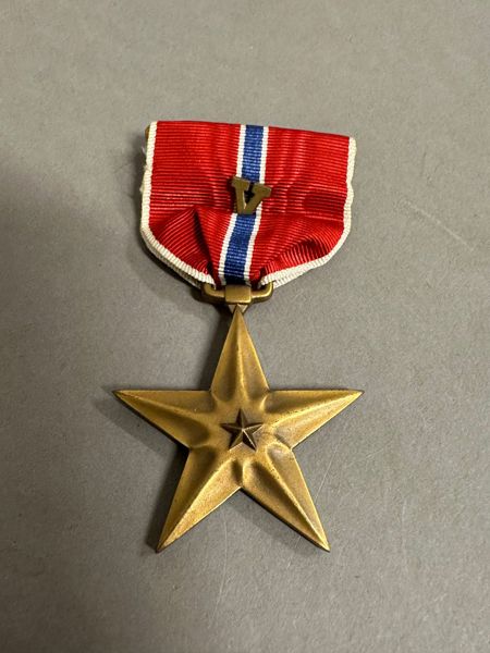 Original US WW2 navngiven Bronze star Carl J. Farvata ( 1918-1994)