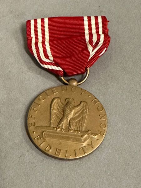 Original Navngiven The Good Conduct Medal WW2: Robert L Barron ( 1917-1969)