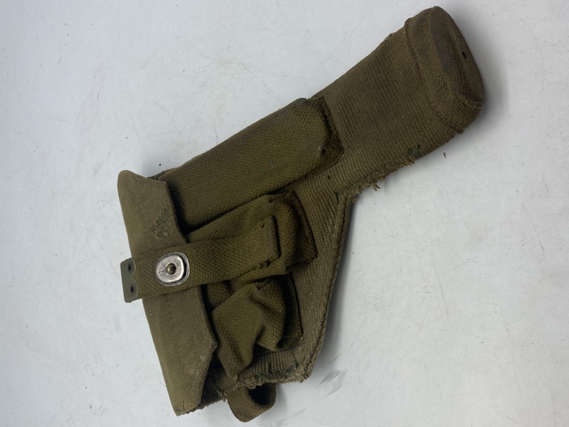 Originalt webbing hylster for Neuhausen M/49 pistol - hylster er genanvendt fra 1943