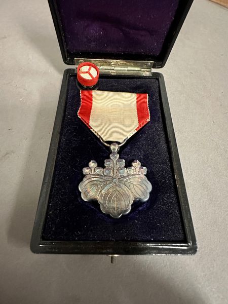 Original Japansk WW2 Order of the rising sun 