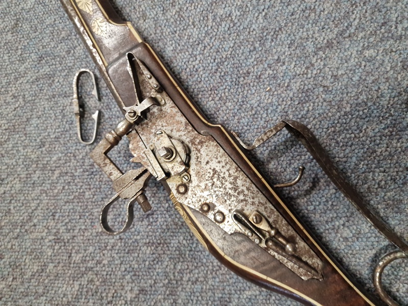 AN AUSTRIAN WHEEL-LOCK CARBINE OF THE GUARD (SCHÜTZENKOMPANIE ST. JOHANN) OF WOLF DIETRICH VON RAITENAU, PRINCE ARCHBISHOP OF SALZBURG (R.1587-1612), BY GEORG ZELLNER ( Victorian copy )