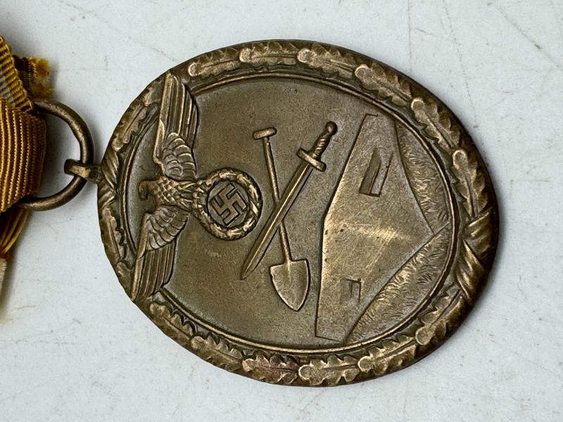 Original Tysk vestvold medalje WW2 