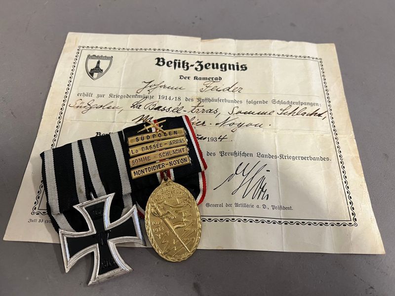 Original velholdt tysk WW1 medaljespange med urkunde 