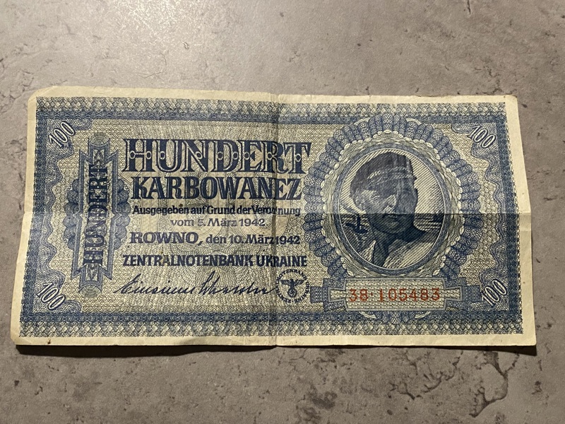 Originalt “Hundert Karbowanez” pengeseddel fra det tysk besatte Ukraine