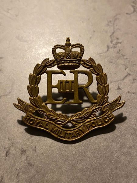 Originalt Royal Military Police baretmærke 