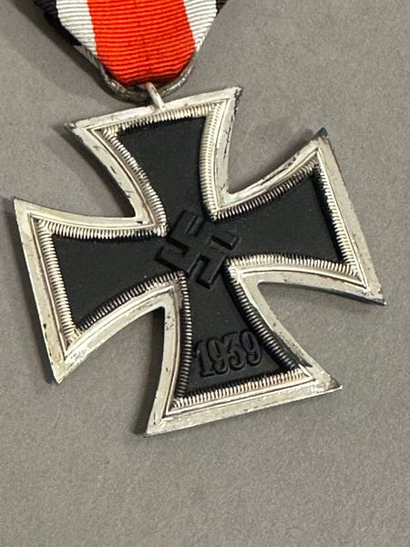 Original Mint W&H Iron cross II class 1939 Walter & Henlein Gabonz a.d. Neisse. Unmarked, because this manufacture never marked crosses.