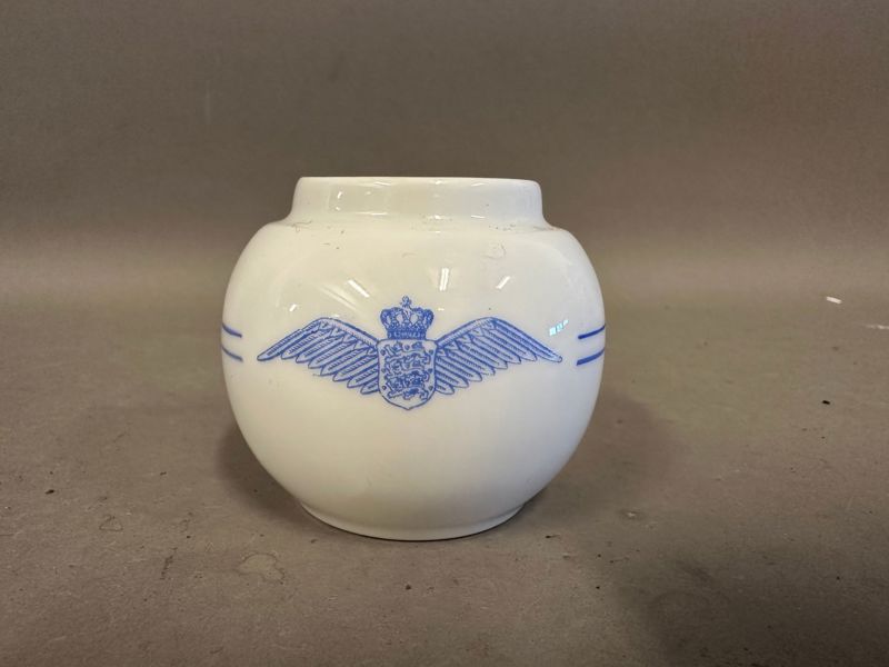 Original lille porcelæns skål fra det danske flyvevåben (kgl porcelæn) 