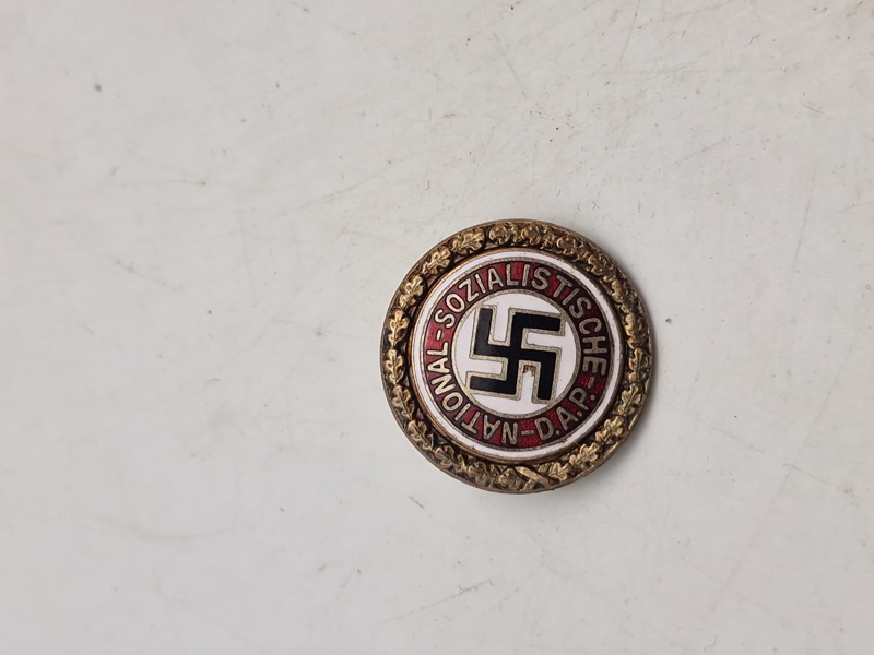 NSDAP æresemblem - efterkrigs