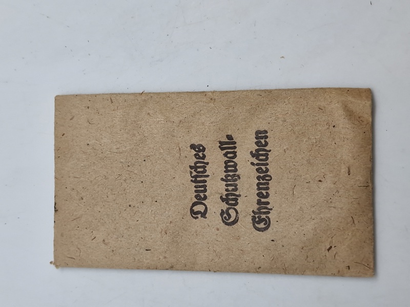 Original tildelingspose for Deutsches
Schukwall-
Ehrenzeichen