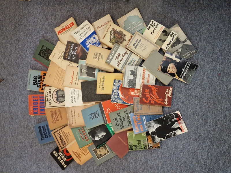 Samling militært litteratur