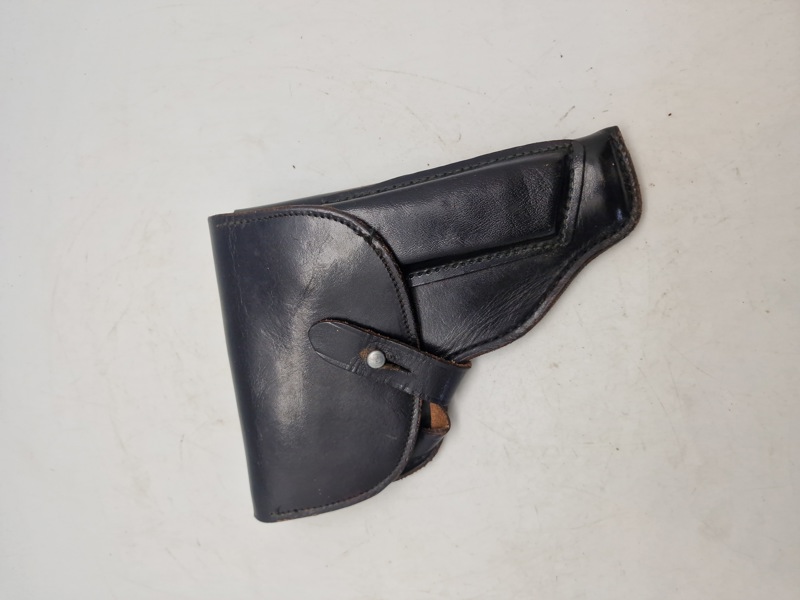 Originalt tysk pistolhylster fra den kolde krig