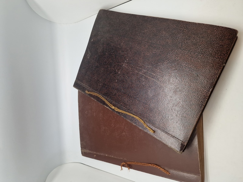 Samling originale avisudklip i scrapbøger ww2