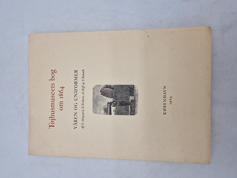 Tøjhusmuseets bog om 1864 Våben og uniformer