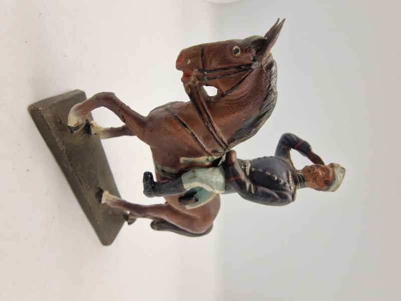 Original Linoliumsfigur - Kong Christian X til hest