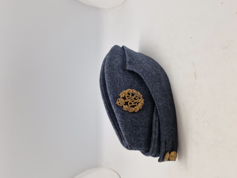 Original Engelsk RAF skråhue 1943 dateret, super stand