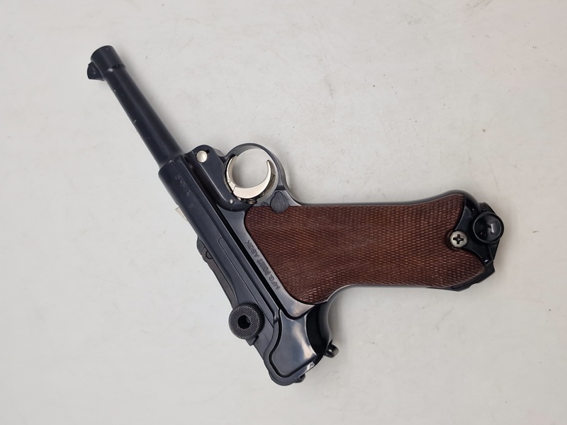 Veludført replica af den tyske luger P08