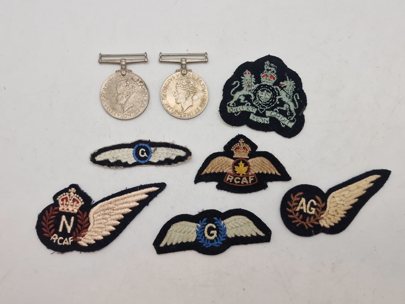 Samling originale ww2 vinger og ordner