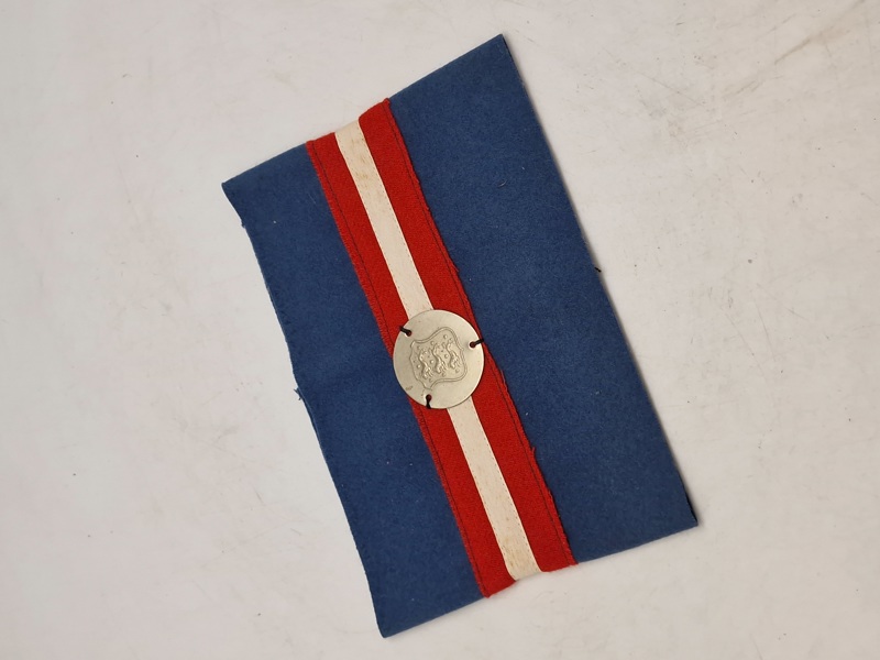 Originalt armbind - modstandsbevægelsen