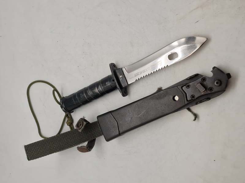 Dolk med original AK skede