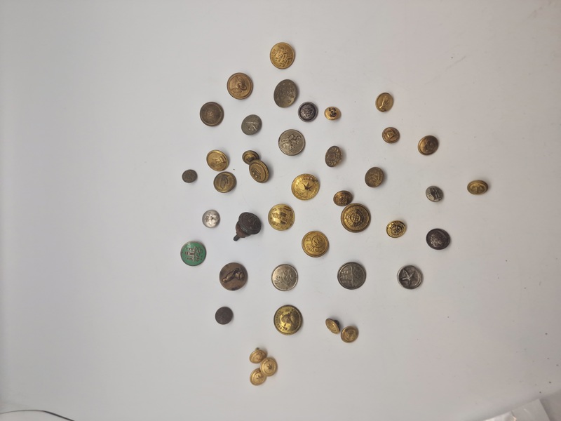 Samling diverse knapper