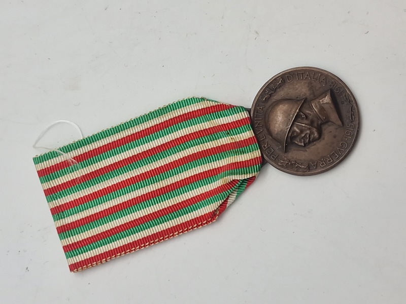 Original Italian WW1 War Medal 1915-1918