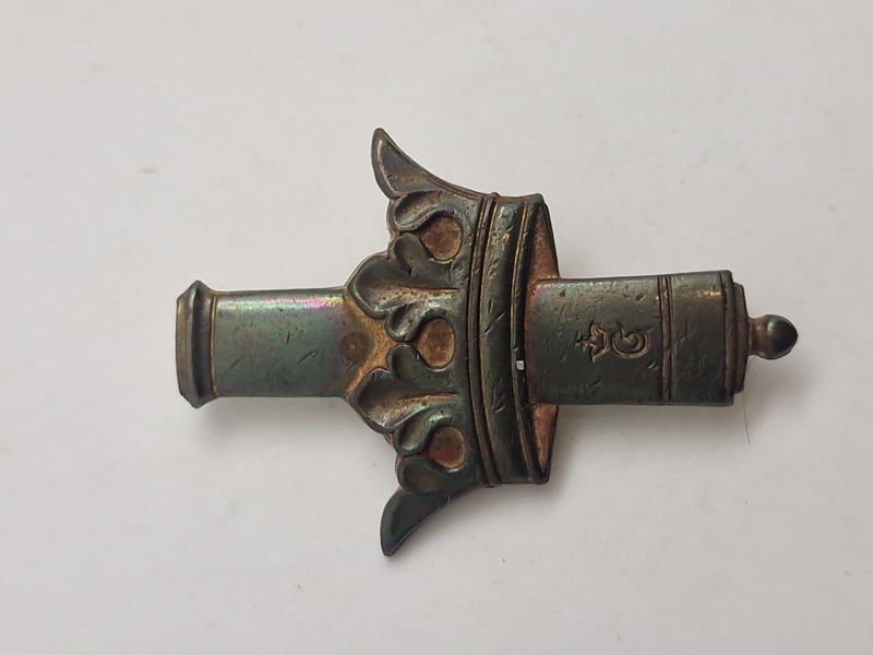 Originalt baretmærke - Kongens Artilleriregiment (med den store kanon)