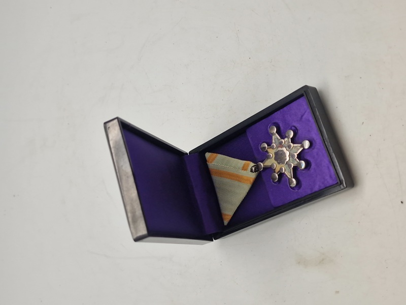 WWII 1939-1945 IMPERIAL JAPAN 7th ORDER OF SACRED TREASURE MILITARY CASED MEDAL