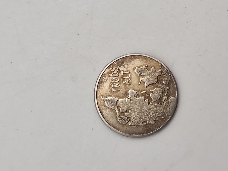 Original “Trods Alt” pin