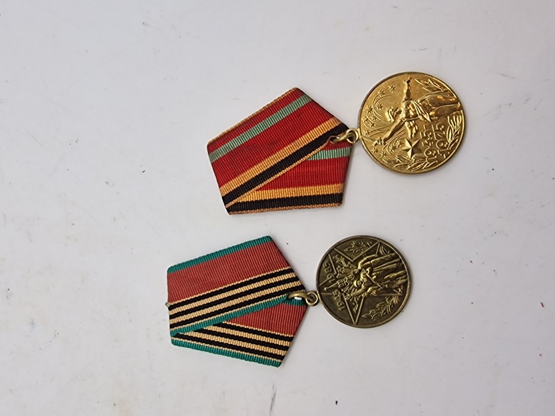 Original medalje 30-års dagen for sejren i den Store Fædrelandskrig 1941-1945 & Jubilæumsmedaljen "40-årsdagen for sejren i den Store Fædreslandskrig 1941-1945