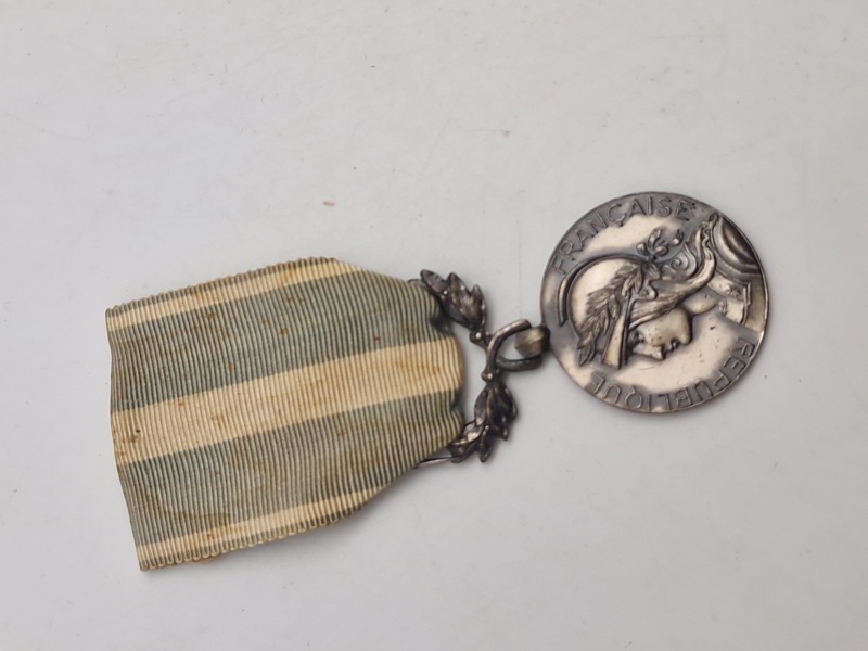 Original Médaille Coloniale Den blev oprettet i 1893 for at belønne militærtjeneste i de franske kolonier
