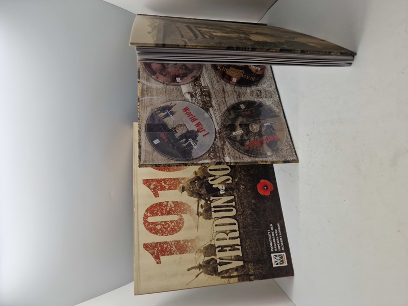 Bog- og DVD-sæt "1916: Verdun og Somme" af Julian Thompson
