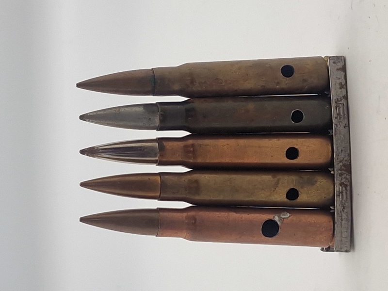 Original laderamme med deaktiverede 8X57 JS patroner for K98