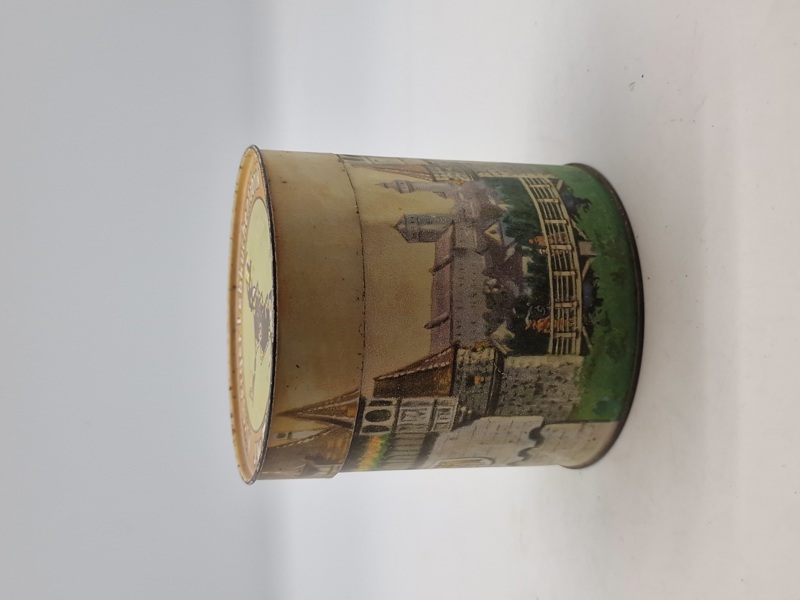 blikdåse fra J.W. Eisenbeiss u. Co., en tidligere Nürnberger Lebkuchenfabrik (Nürnberg Lebkuchenfabrik).