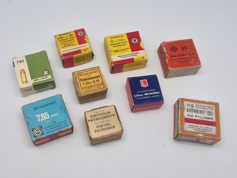 Samling patronæsker