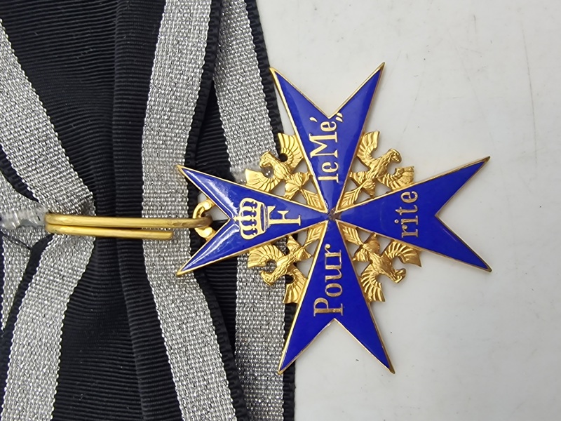 Pour le Mérite, Exhibition Example by Steinhauer & Lück