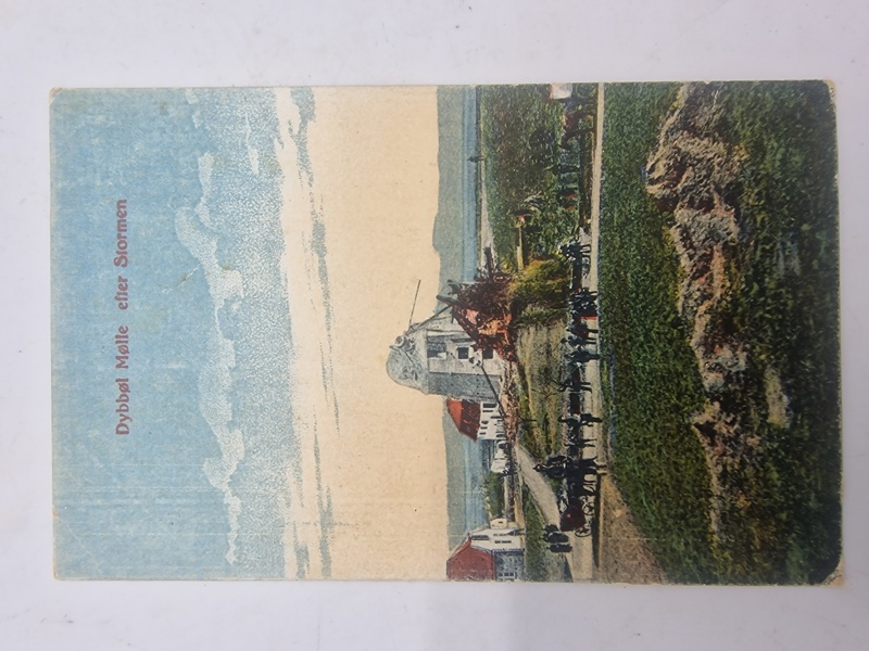 Originalt postkort med motiv af Dybbøl mølle efter stormen 1864