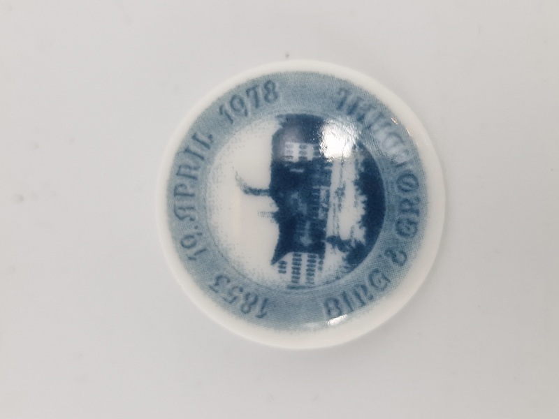 Original B&G porcelæns nål