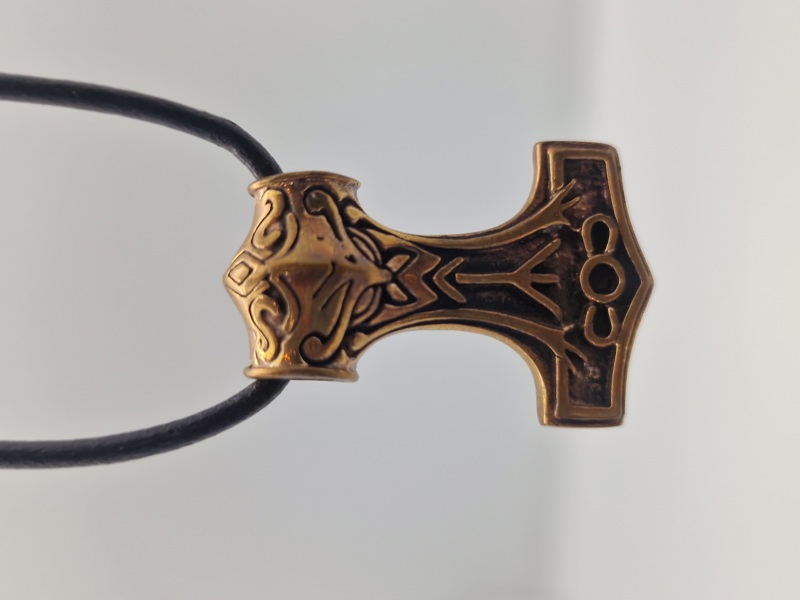 Vedhæng forstillende Thors hammer