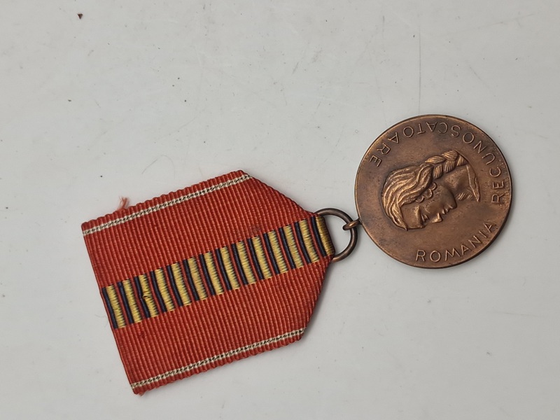 Original Crusade Against Communism Medal (Medalia Cruciada împotriva comunismului)
