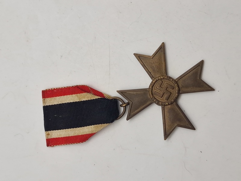 Originalt Kriegsverdienstkreuz 2. Klasse ohne Schwerter)