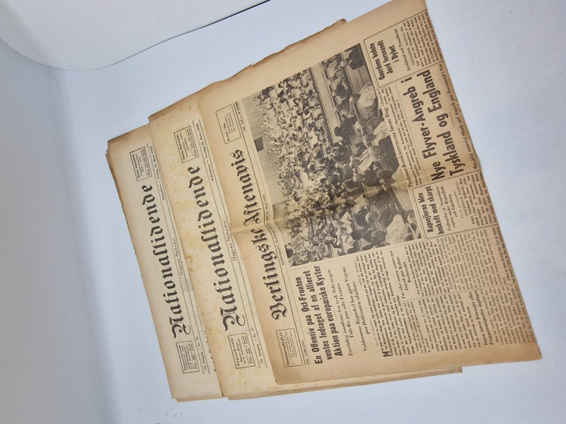 Lot originale krigsaviser - ww2