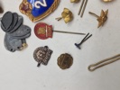 Samling diverse pins mm.