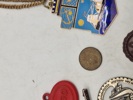 Lot diverse pins og nåle 