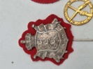 Lot diverse pins og nåle