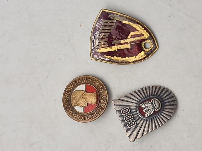 Lot diverse pins 