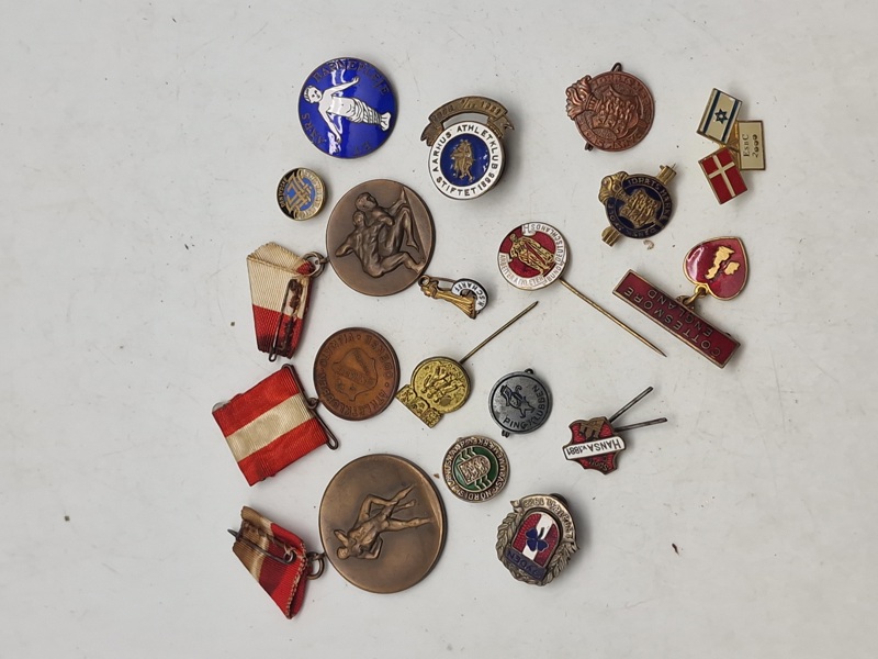 Samling pins og marker 