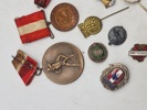Samling pins og marker 